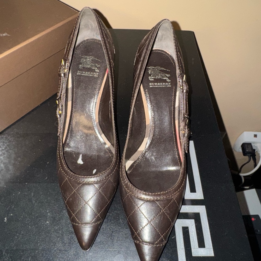 Burberry Brown Leather Heels with Quilted Pattern